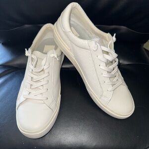 Like new white dolce vita women’s shoes size 10 sneakers